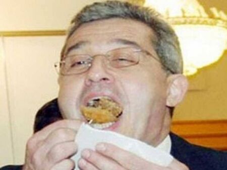 Пълен разпад! Знакова фигура се отказа от Делян Пеевски и публично напусна ДПС и политиката! %% Пълен разпад! Знакова фигура се отказа от Делян Пеевски и публично напусна ДПС и политиката!