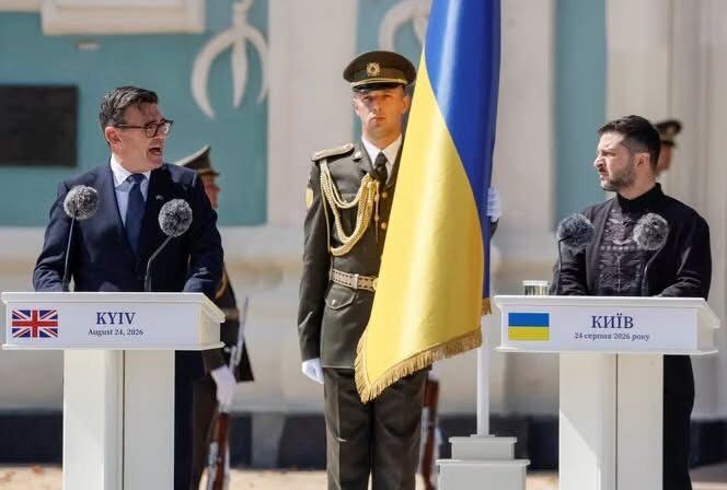 %% Великобритания оборудва граждански яхти и лодки за неутрализиране руски подводници в Ламанша и дава на Украйна далекобойни ракети