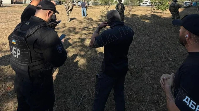 %% Стрелба и сблъсък с ранени между две от тайните служби на Украйна в центъра на Киев! (Снимки)
