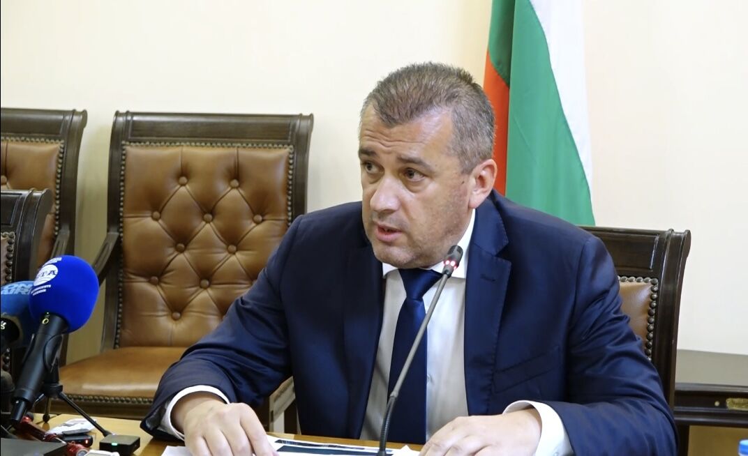 %% Кабинетът на Румен Радев отне ТОЛ камерите на Таки в полза на МВР с нова супер агенция за пътна безопасност!