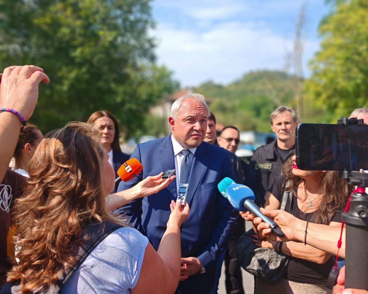 %% Иван Демерджиев смята, че в ЕМКО немарливо съхраняват боеприпасите в своите складове!