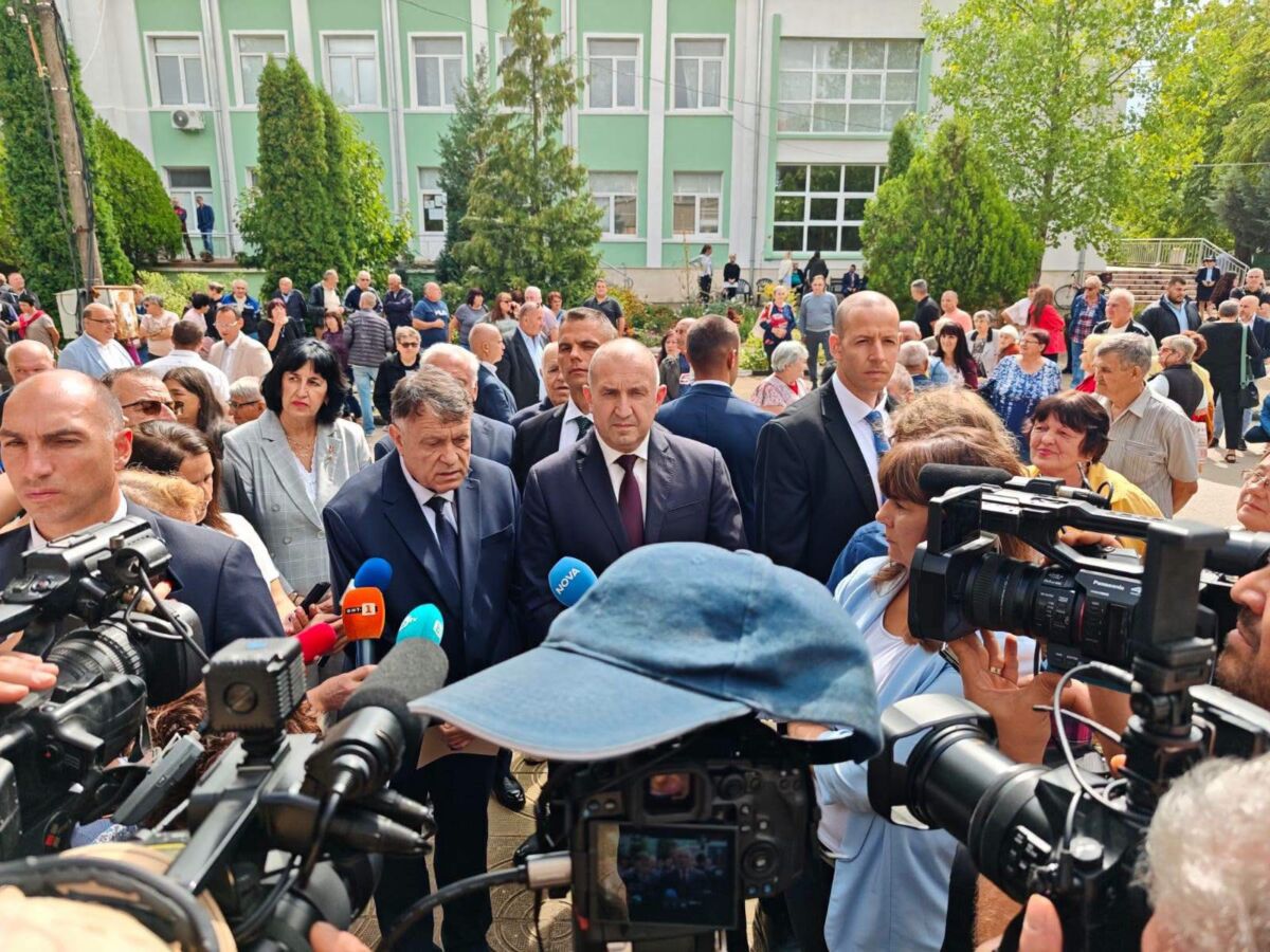 Премиерът Радев за “Петрохан”: Как хладнокръвен убиец на деца и откровен педофил е толериран финансово и политически? %% Премиерът Радев за “Петрохан”: Как хладнокръвен убиец на деца и откровен педофил е толериран финансово и политически?