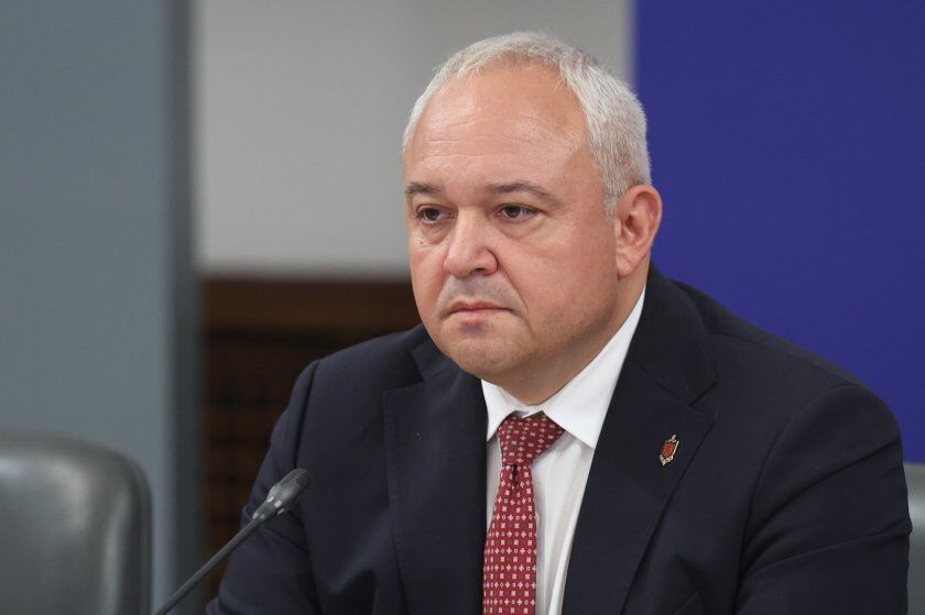 %% Извънредно! Пред Радев Демерджиев свърза полетите с частни самолети на Пеевски за 5М € с парите за мантинелите!
