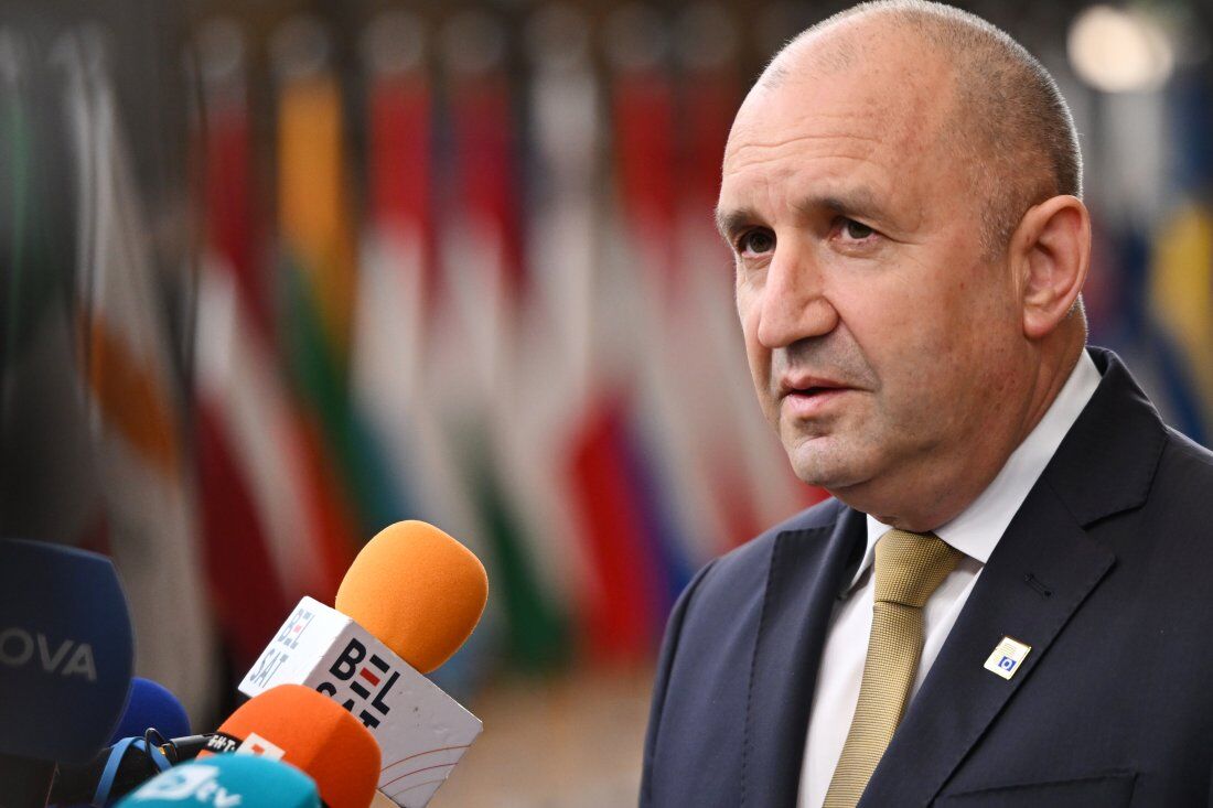 %% Румен Радев в Брюксел: Искам Европейският съвет да приеме мораториум срещу бойни атаки на търговски кораби в Черно море
