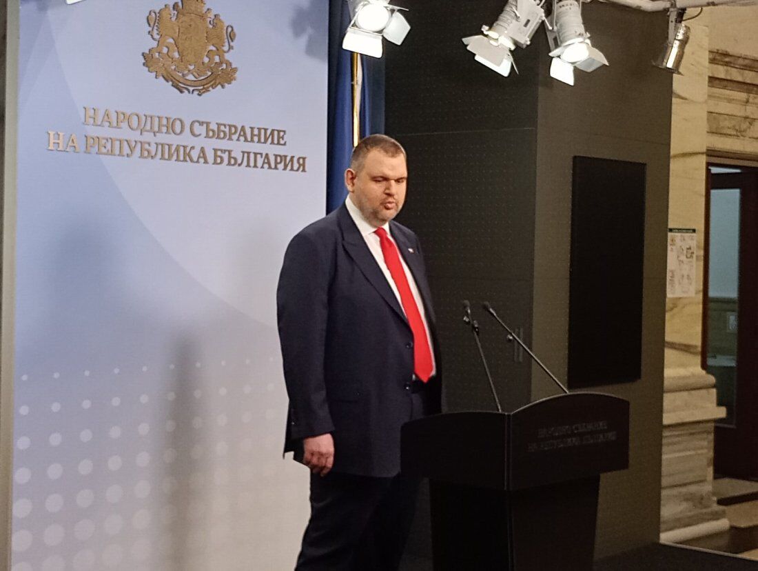 %% Тарторите на Сглобката Борисов и Пеевски заедно, но поотделно, нападнаха Румен Радев и неговото правителство